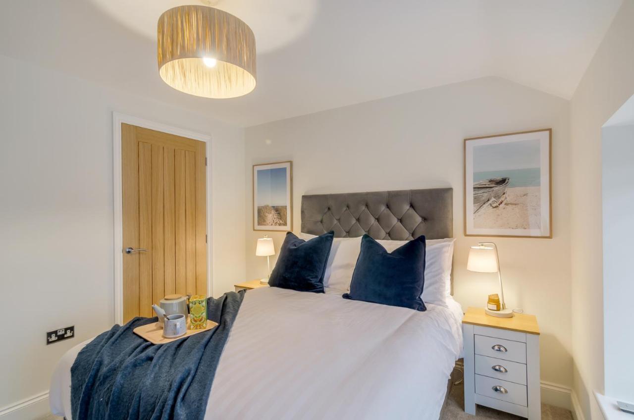 Spacious 6-Bed Home, Near The Norfolk Broads Clippesby Екстериор снимка